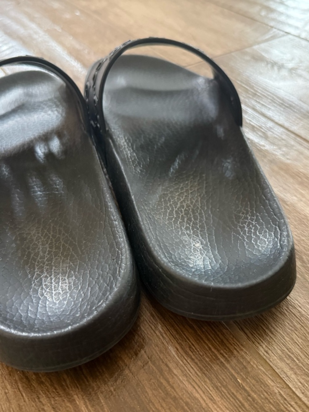 Gucci Black Interlocking G Logo Slide Sandals - Picture 4 of 5